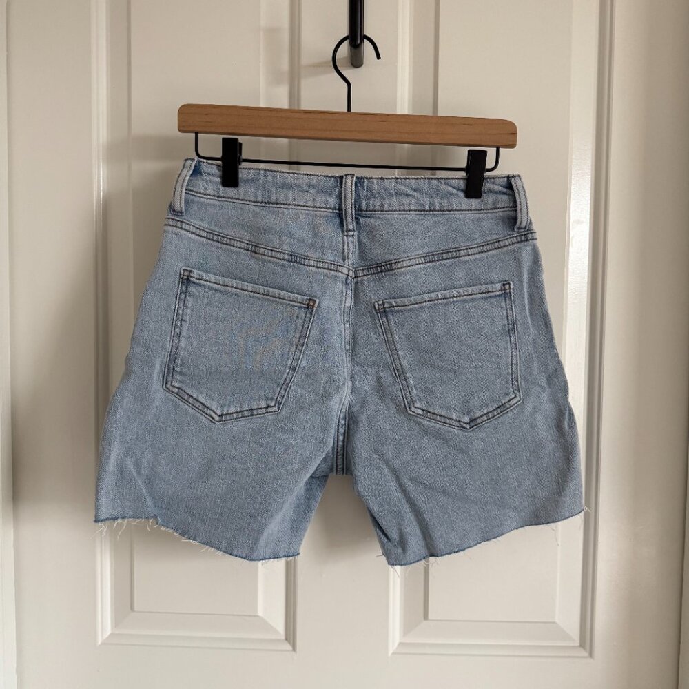 NWT Quince Bella Stretch Vintage Shorts, Size 28 - Picture 3 of 3